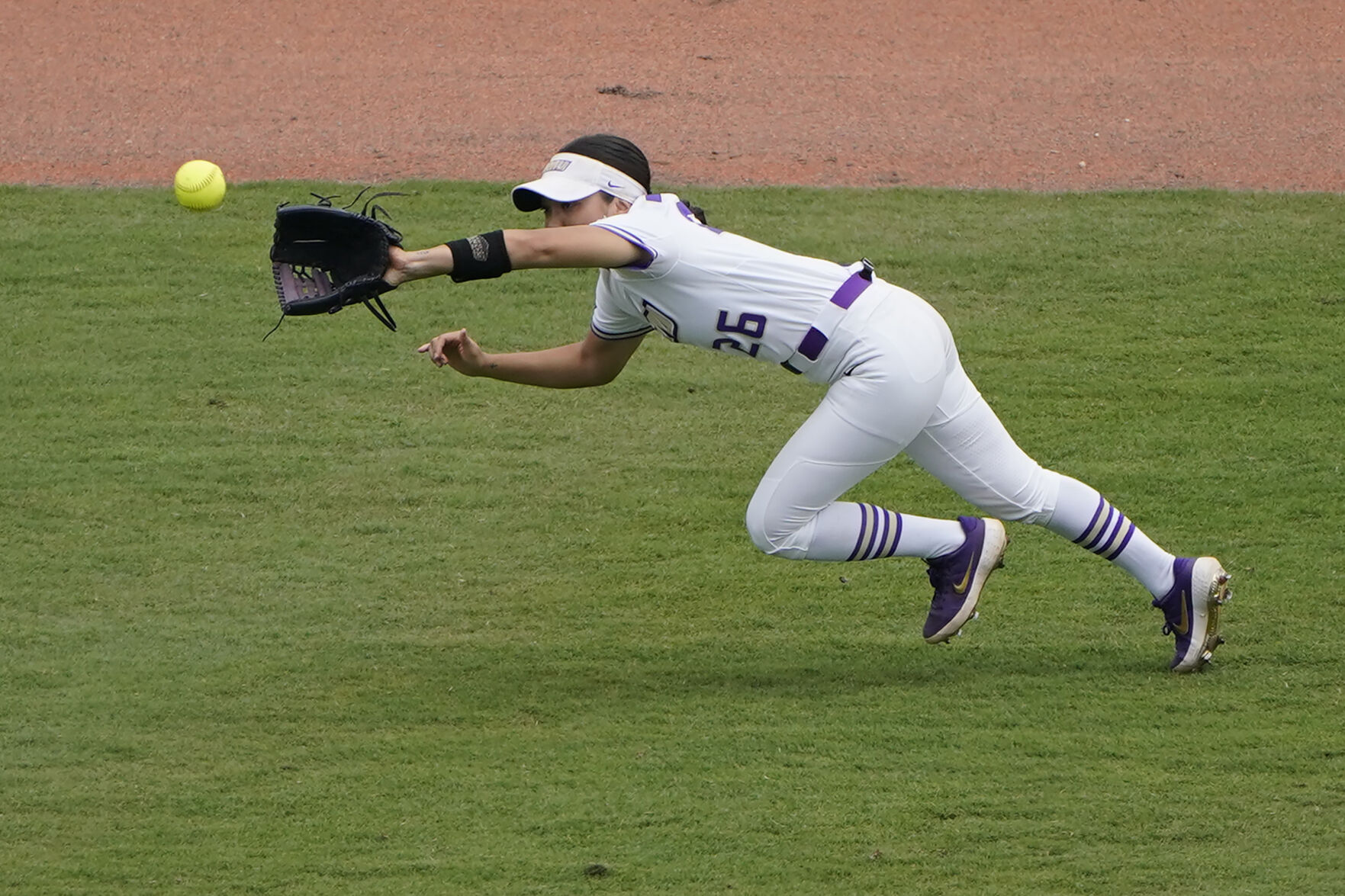 WCWS Oklahoma James Madison Softball